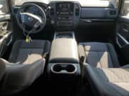 ✅ 2022 Nissan Titan SV • VIN: 1N6AA1EF6NN102544 • Lot: 74983344. Wystawiony na Copart z przebiegiem 34 090 mil. Bezpłatny archiwum sprzedaży aukcyjnych z USA i szczegółowy raport historii pojazdu na DreamBid. Zdjęcie 8.