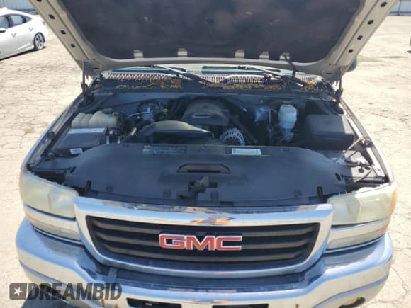 ✅ 2004 GMC Sierra 2500 SLE • VIN: 1GTGK23U64F211239 • Lot: 54905465. Listed on Copart with 193,492 mi. Free auction sales archive from the USA and detailed vehicle history report at DreamBid. Image 11.