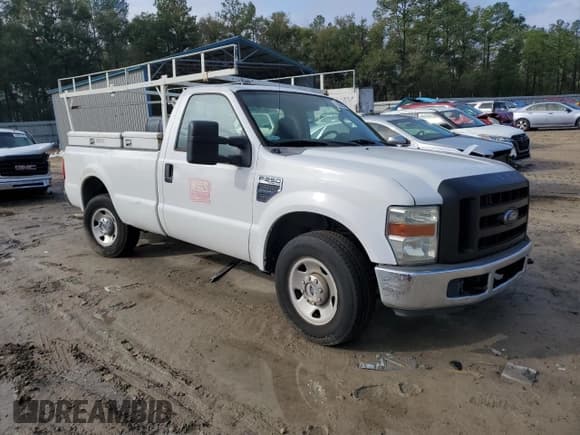 ✅ 2008 Ford F-250 • VIN: 1FDNF20518EE09582 • Lot: 46505405. Wystawiony na Copart z przebiegiem 167 669 mil. Bezpłatny archiwum sprzedaży aukcyjnych z USA i szczegółowy raport historii pojazdu na DreamBid. Zdjęcie 4.