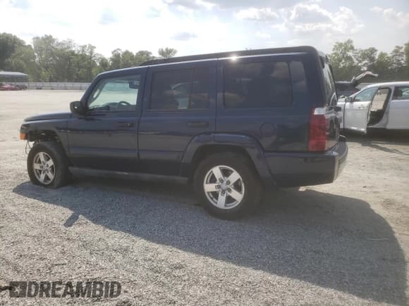 ✅ 2006 Jeep Commander • VIN: 1J8HH48K26C204923 • Lot: 63748955. Listed on Copart with 150,203 mi. Free auction sales archive from the USA and detailed vehicle history report at DreamBid. Image 2.