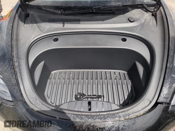 ✅ 2023 Tesla Model 3 Performance • VIN: 5YJ3E1ECXPF628019 • Lot: 53554215. Wystawiony na Copart z przebiegiem 22 557 mil. Bezpłatny archiwum sprzedaży aukcyjnych z USA i szczegółowy raport historii pojazdu na DreamBid. Zdjęcie 11.