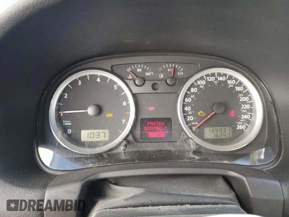 ✅ 2008 Volkswagen Golf • VIN: 9BWEL41JX84016762 • Lot: 85879715. Listed on Copart with 139,931 mi. Free auction sales archive from the USA and detailed vehicle history report at DreamBid. Image 9.