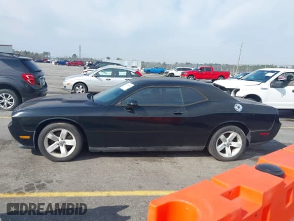 ✅ 2013 Dodge Challenger Rallye Redline • VIN: 2C3CDYAG3DH517925 • Lot: 41774052. Wystawiony na IAAI z przebiegiem 151 207 mil. Bezpłatny archiwum sprzedaży aukcyjnych z USA i szczegółowy raport historii pojazdu na DreamBid. Zdjęcie 14.