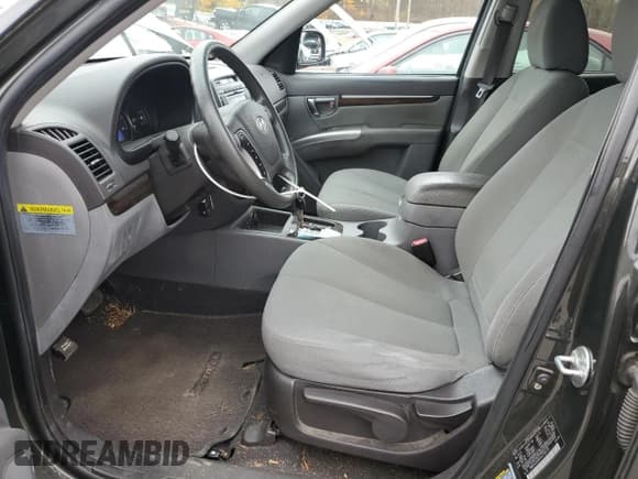 ✅ 2010 Hyundai Santa Fe GLS • VIN: 5NMSGDAB5AH376478 • Lot: 92358235. Listed on Copart with 153,495 mi. Free auction sales archive from the USA and detailed vehicle history report at DreamBid. Image 7.