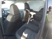 ✅ 2022 Chevrolet Colorado 4WD Z71 • VIN: 1GCGTDEN7N1137455 • Lot: 43539075. Wystawiony na IAAI z przebiegiem 59 773 mil. Bezpłatny archiwum sprzedaży aukcyjnych z USA i szczegółowy raport historii pojazdu na DreamBid. Zdjęcie 8.