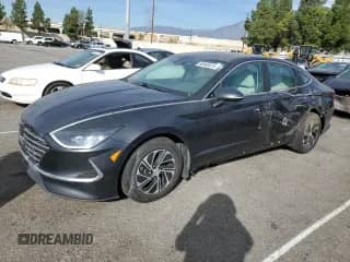 2021 Hyundai Sonata Blue с VIN KMHL24JJ2MA035415, выставлен на аукционе Copart как лот 90865915 с пробегом 42 631 миль миль и Чистый • Clean title. История ставок и продаж доступна на DreamBid. Изображение 1.