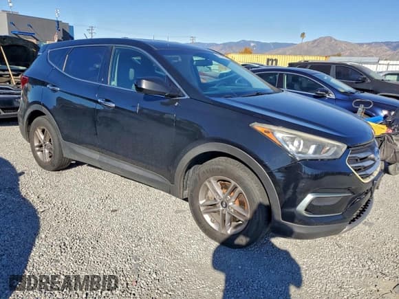 ✅ 2018 Hyundai Santa Fe 2.4L • VIN: 5NMZT3LB7JH072067 • Lot: 96152015. Listed on Copart with 167,672 mi. Free auction sales archive from the USA and detailed vehicle history report at DreamBid. Image 4.