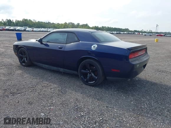 ✅ 2014 Dodge Challenger Rallye Redline • VIN: 2C3CDYAG2EH180147 • Lot: 42949411. Wystawiony na IAAI z przebiegiem 176 484 mil. Bezpłatny archiwum sprzedaży aukcyjnych z USA i szczegółowy raport historii pojazdu na DreamBid. Zdjęcie 3.