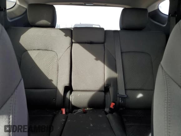 ✅ 2015 Hyundai Santa Fe Limited • VIN: 5XYZUDLA6FG267220 • Lot: 75682834. Listed on Copart with 100,010 mi. Free auction sales archive from the USA and detailed vehicle history report at DreamBid. Image 10.