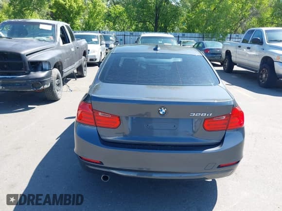 ✅ 2014 BMW 3 Series 328d • VIN: WBA3D3C50EK157207 • Лот: 42294705. Опубликован ранее на IAAI с пробегом 106 422 миль. Бесплатный доступ к архиву аукционных продаж из США и подробный отчёт об истории автомобиля на DreamBid. Изображение 16.