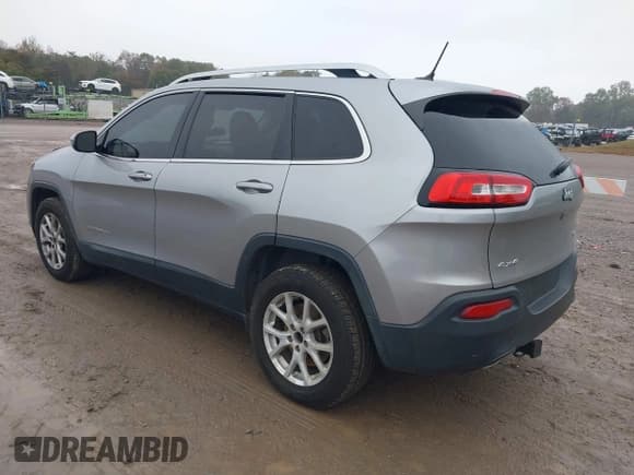 ✅ 2017 Jeep Cherokee Latitude • VIN: 1C4PJMCB2HW606411 • Лот: 43548952. Опубликован ранее на IAAI с пробегом 134 530 миль. Бесплатный доступ к архиву аукционных продаж из США и подробный отчёт об истории автомобиля на DreamBid. Изображение 3.