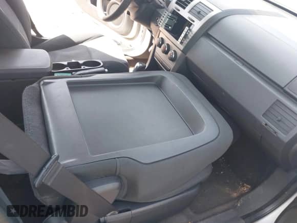 2010 Dodge Avenger SXT with VIN 1B3CC4FB2AN101552, listed as a IAAI auction lot 43498881 with 214,721 mi miles and . Bid and sale history available at DreamBid. Image 5.