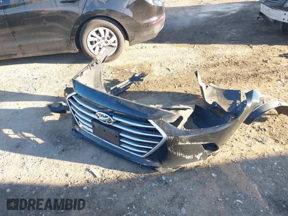 2018 Hyundai Elantra SE with VIN 5NPD74LF5JH354279, listed as a IAAI auction lot 43538376 with 184,704 mi miles and . Bid and sale history available at DreamBid. Image 12.