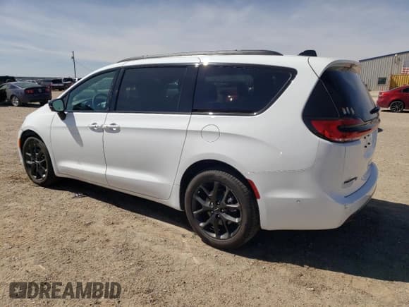 ✅ 2024 Chrysler Pacifica Touring L • VIN: 2C4RC3BG6RR188942 • Лот: 49329785. Опубликован ранее на Copart с пробегом 2 057 миль. Бесплатный доступ к архиву аукционных продаж из США и подробный отчёт об истории автомобиля на DreamBid. Изображение 2.