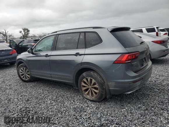 ✅ 2019 Volkswagen Tiguan S • VIN: 3VV1B7AX2KM072600 • Лот: 59640235. Опубликован ранее на Copart с пробегом 200 968 миль. Бесплатный доступ к архиву аукционных продаж из США и подробный отчёт об истории автомобиля на DreamBid. Изображение 2.