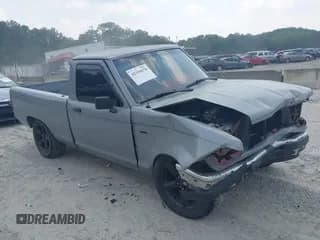 ✅ 1992 Ford Ranger • VIN: 1FTCR10A3NUD34606 • Lot: 42394078. Wystawiony na IAAI z przebiegiem 62 261 mil. Bezpłatny archiwum sprzedaży aukcyjnych z USA i szczegółowy raport historii pojazdu na DreamBid. Zdjęcie 1.