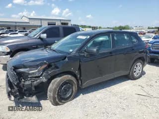 ✅ 2023 Toyota Corolla Cross L • VIN: 7MUAAABG9PV061524 • Lot: 64433425. Wystawiony na Copart z przebiegiem 62 549 mil. Bezpłatny archiwum sprzedaży aukcyjnych z USA i szczegółowy raport historii pojazdu na DreamBid. Zdjęcie 1.