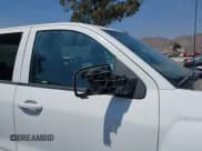 ✅ 2018 Chevrolet Silverado 1500 LT • VIN: 1GCPCREC7JF116128 • Lot: 42902108. Wystawiony na IAAI z przebiegiem 332 831 mil. Bezpłatny archiwum sprzedaży aukcyjnych z USA i szczegółowy raport historii pojazdu na DreamBid. Zdjęcie 18.