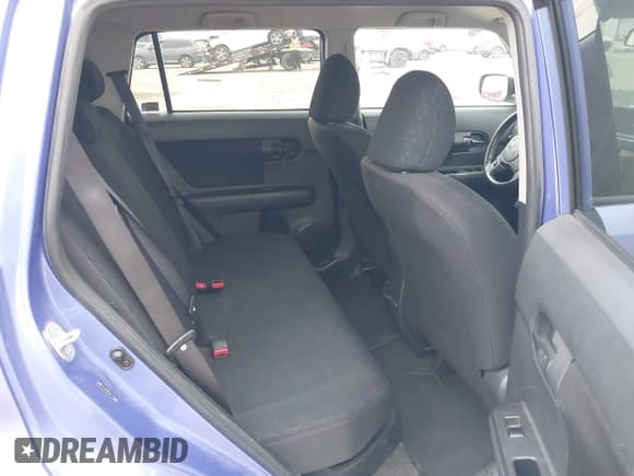 ✅ 2010 Scion xB • VIN: JTLZE4FEXA1110668 • Lot: 41451039. Wystawiony na IAAI z przebiegiem 269 999 mil. Bezpłatny archiwum sprzedaży aukcyjnych z USA i szczegółowy raport historii pojazdu na DreamBid. Zdjęcie 8.