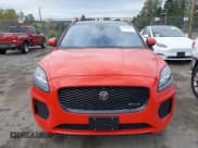 ✅ 2020 Jaguar E-Pace Checkered Flag Edition • VIN: SADF12FX7L1011894 • Lot: 43422040. Wystawiony na IAAI z przebiegiem 25 494 mil. Bezpłatny archiwum sprzedaży aukcyjnych z USA i szczegółowy raport historii pojazdu na DreamBid. Zdjęcie 12.