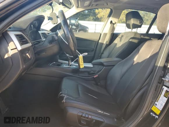 ✅ 2013 BMW 3 Series 328i • VIN: WBA3A5G58DNP23237 • Lot: 83877555. Listed on Copart with 136,326 mi. Free auction sales archive from the USA and detailed vehicle history report at DreamBid. Image 7.