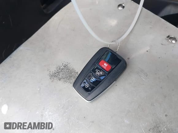 ✅ 2022 Toyota 4Runner SR5 • VIN: JTEMU5JR2N6082183 • Лот: 43194467. Опубликован ранее на IAAI с пробегом 71 034 миль. Бесплатный доступ к архиву аукционных продаж из США и подробный отчёт об истории автомобиля на DreamBid. Изображение 11.