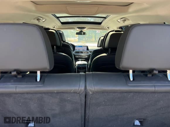 ✅ 2019 BMW X7 xDrive40i • VIN: 5UXCW2C57KL087006 • Лот: 91801395. Опубликован ранее на Copart с пробегом 95 958 миль. Бесплатный доступ к архиву аукционных продаж из США и подробный отчёт об истории автомобиля на DreamBid. Изображение 9.