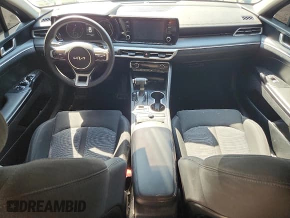 ✅ 2022 Kia K5 LXS • VIN: 5XXG14J27NG148011 • Лот: 84640485. Опубликован ранее на Copart с пробегом 57 817 миль. Бесплатный доступ к архиву аукционных продаж из США и подробный отчёт об истории автомобиля на DreamBid. Изображение 8.