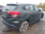 ✅ 2017 Honda HR-V LX • VIN: 3CZRU6H38HG700654 • Lot: 43310241. Wystawiony na IAAI z przebiegiem 105 179 mil. Bezpłatny archiwum sprzedaży aukcyjnych z USA i szczegółowy raport historii pojazdu na DreamBid. Zdjęcie 4.