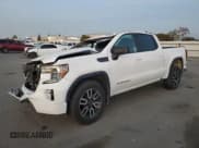 ✅ 2019 GMC Sierra 1500 • VIN: 3GTP8AEF7KG254488 • Лот: 84454124. Опубликован ранее на Copart с пробегом 99 032 миль. Бесплатный доступ к архиву аукционных продаж из США и подробный отчёт об истории автомобиля на DreamBid. Изображение 1.
