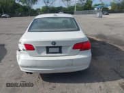 ✅ 2011 BMW 3 Series 328i • VIN: WBAKE5C54BE429546 • Lot: 42149284. Wystawiony na IAAI z przebiegiem 79 967 mil. Bezpłatny archiwum sprzedaży aukcyjnych z USA i szczegółowy raport historii pojazdu na DreamBid. Zdjęcie 16.