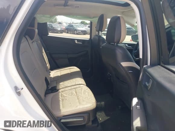 ✅ 2021 Ford Escape SEL • VIN: 1FMCU0H6XMUB09537 • Lot: 42006072. Listed on IAAI with 39,091 mi. Free auction sales archive from the USA and detailed vehicle history report at DreamBid. Image 8.