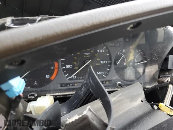 ✅ 1991 Honda Prelude • VIN: JHMBA4238MC029267 • Lot: 81217085. Listed on Copart with 131,308 mi. Free auction sales archive from the USA and detailed vehicle history report at DreamBid. Image 9.