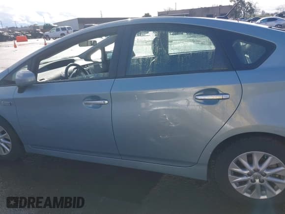 ✅ 2014 Toyota Prius • VIN: JTDKN3DP4E3057374 • Лот: 41562488. Опубликован ранее на IAAI с пробегом 209 396 миль. Бесплатный доступ к архиву аукционных продаж из США и подробный отчёт об истории автомобиля на DreamBid. Изображение 14.