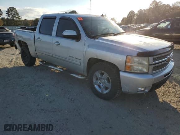 ✅ 2013 Chevrolet Silverado 1500 LTZ • VIN: 3GCPKTE75DG222924 • Lot: 92408485. Wystawiony na Copart z przebiegiem 240 758 mil. Bezpłatny archiwum sprzedaży aukcyjnych z USA i szczegółowy raport historii pojazdu na DreamBid. Zdjęcie 4.
