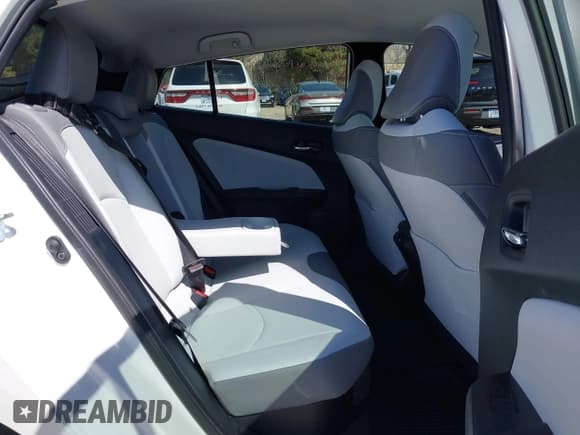 ✅ 2021 Toyota Prius LE • VIN: JTDKAMFP8M3174629 • Lot: 42087974. Listed on IAAI with 16,348 mi. Free auction sales archive from the USA and detailed vehicle history report at DreamBid. Image 8.