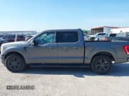 ✅ 2023 Ford F-150 XL • VIN: 1FTEW1C5XPFC27818 • Lot: 42725090. Wystawiony na IAAI z przebiegiem 46 685 mil. Bezpłatny archiwum sprzedaży aukcyjnych z USA i szczegółowy raport historii pojazdu na DreamBid. Zdjęcie 14.
