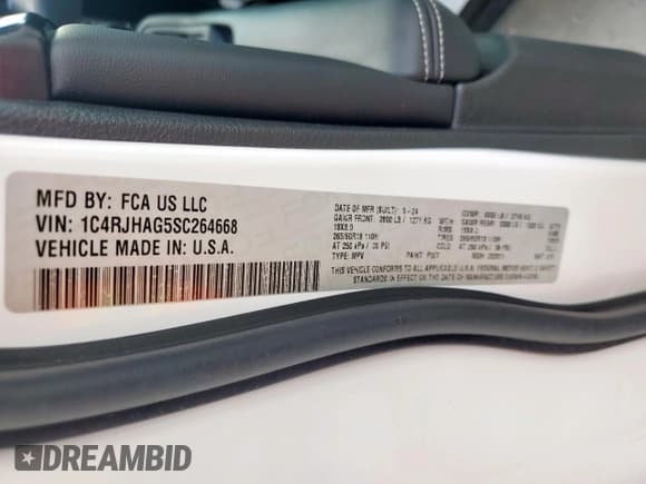 ✅ 2025 Jeep Grand Cherokee Altitude X • VIN: 1C4RJHAG5SC264668 • Lot: 61715205. Listed on Copart with Not provided. Free auction sales archive from the USA and detailed vehicle history report at DreamBid. Image 13.