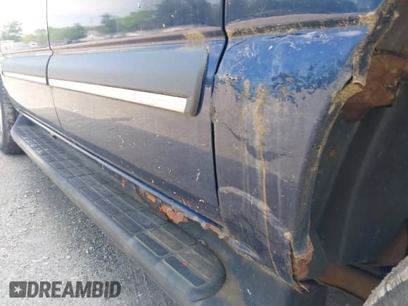 ✅ 2002 Chevrolet Suburban LT • VIN: 1GNFK16Z22J200124 • Лот: 42270704. Опубликован ранее на IAAI с пробегом 218 478 миль. Бесплатный доступ к архиву аукционных продаж из США и подробный отчёт об истории автомобиля на DreamBid. Изображение 12.