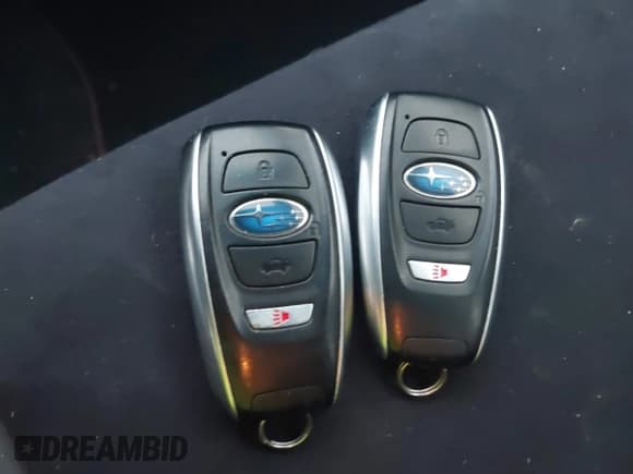 ✅ 2016 Subaru WRX STI • VIN: JF1VA2V69G9807172 • Lot: 43916467. Listed on IAAI with 32,339 mi. Free auction sales archive from the USA and detailed vehicle history report at DreamBid. Image 11.