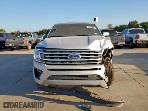 ✅ 2019 Ford Expedition Max XLT • VIN: 1FMJK1HTXKEA19479 • Lot: 85297295. Listed on Copart with 197,954 mi. Free auction sales archive from the USA and detailed vehicle history report at DreamBid. Image 5.