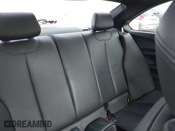 ✅ 2016 BMW 2 Series 228i • VIN: WBA1F9C52GV544380 • Lot: 42377118. Wystawiony na IAAI z przebiegiem 108 032 mil. Bezpłatny archiwum sprzedaży aukcyjnych z USA i szczegółowy raport historii pojazdu na DreamBid. Zdjęcie 8.