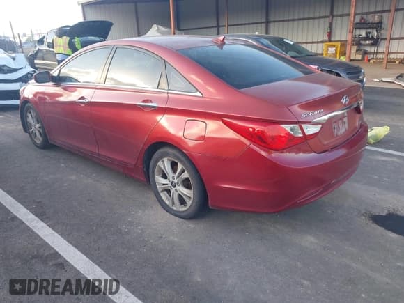 ✅ 2011 Hyundai Sonata SE • VIN: 5NPEC4AC8BH039910 • Lot: 43668792. Listed on IAAI with 242,284 mi. Free auction sales archive from the USA and detailed vehicle history report at DreamBid. Image 3.