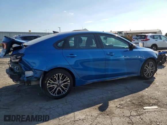 ✅ 2024 Kia Forte GT-Line • VIN: 3KPF54AD2RE734728 • Лот: 72099675. Опубликован ранее на Copart с пробегом 16 186 миль. Бесплатный доступ к архиву аукционных продаж из США и подробный отчёт об истории автомобиля на DreamBid. Изображение 3.