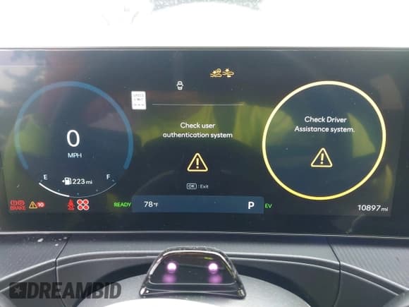 ✅ 2025 Hyundai Santa Fe Calligraphy • VIN: 5NMP5DG19SH039176 • Lot: 43651116. Wystawiony na IAAI z przebiegiem 10 897 mil. Bezpłatny archiwum sprzedaży aukcyjnych z USA i szczegółowy raport historii pojazdu na DreamBid. Zdjęcie 7.