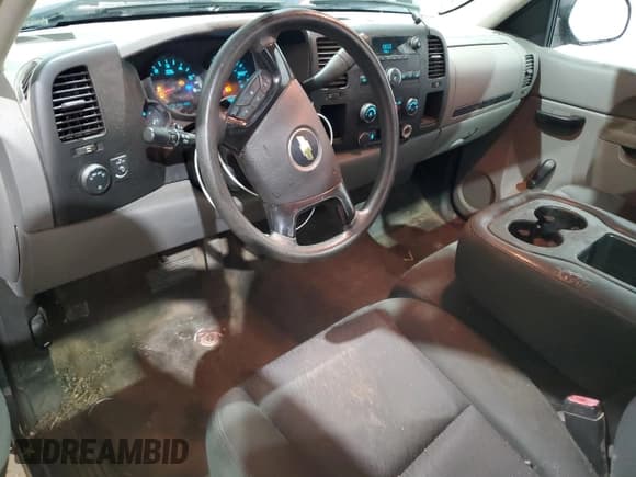 ✅ 2013 Chevrolet Silverado 1500 Work Truck • VIN: 1GCNCPEX3DZ101577 • Lot: 72900164. Listed on Copart with 136,037 mi. Free auction sales archive from the USA and detailed vehicle history report at DreamBid. Image 8.