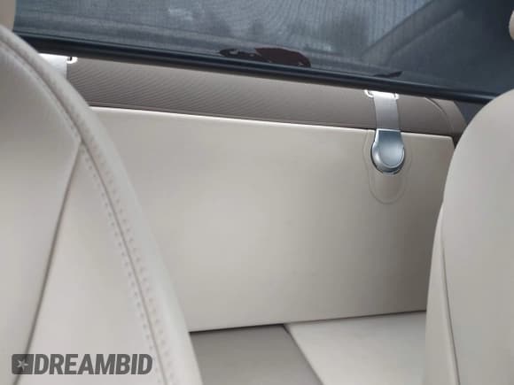 ✅ 2003 Mercedes-Benz SL 500 • VIN: WDBSK75F93F015394 • Лот: 42753451. Опубликован ранее на IAAI с пробегом 67 509 миль. Бесплатный доступ к архиву аукционных продаж из США и подробный отчёт об истории автомобиля на DreamBid. Изображение 8.