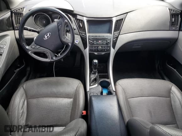 ✅ 2014 Hyundai Sonata Limited • VIN: 5NPEC4AB5EH827118 • Lot: 71737274. Listed on Copart with 149,597 mi. Free auction sales archive from the USA and detailed vehicle history report at DreamBid. Image 8.