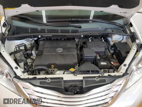 ✅ 2012 Toyota Sienna XLE AAS • VIN: 5TDYK3DC1CS268494 • Lot: 71156765. Listed on Copart with 98,544 mi. Free auction sales archive from the USA and detailed vehicle history report at DreamBid. Image 12.