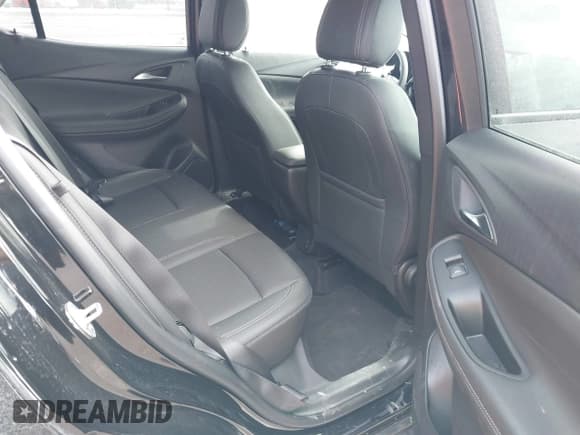 ✅ 2024 Buick Encore GX Sport Touring • VIN: KL4AMESL1RB209272 • Lot: 41646448. Wystawiony na IAAI z przebiegiem 20 797 mil. Bezpłatny archiwum sprzedaży aukcyjnych z USA i szczegółowy raport historii pojazdu na DreamBid. Zdjęcie 8.